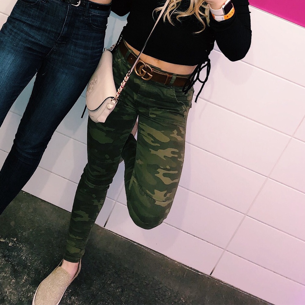 American Eagle Camo print jeans